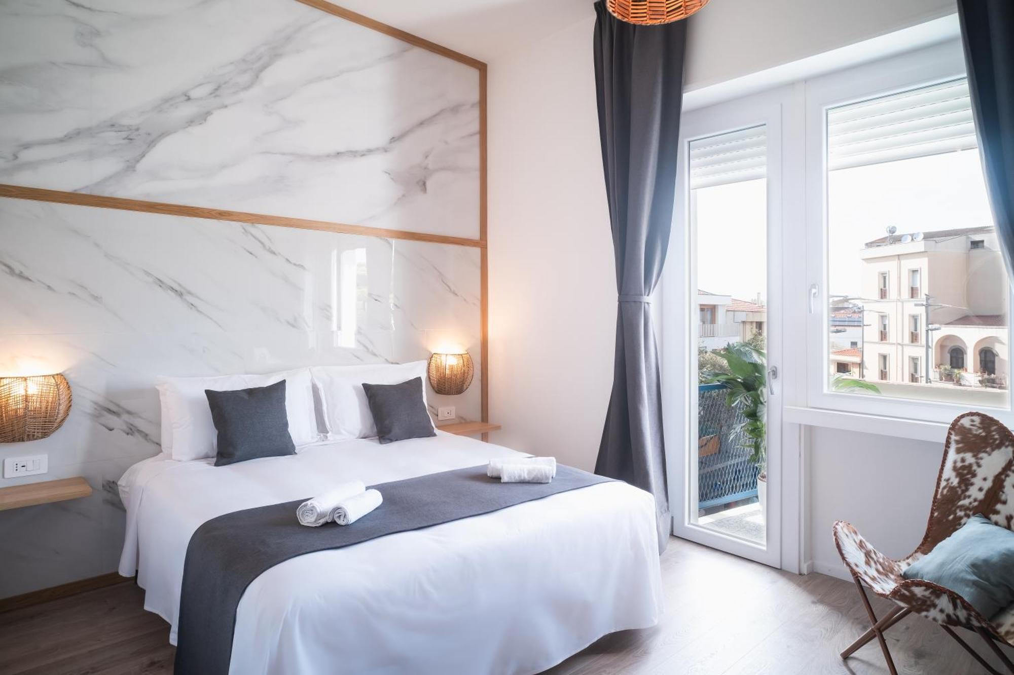 New Elegance Suites Guesthouse 오리스타노 외부 사진