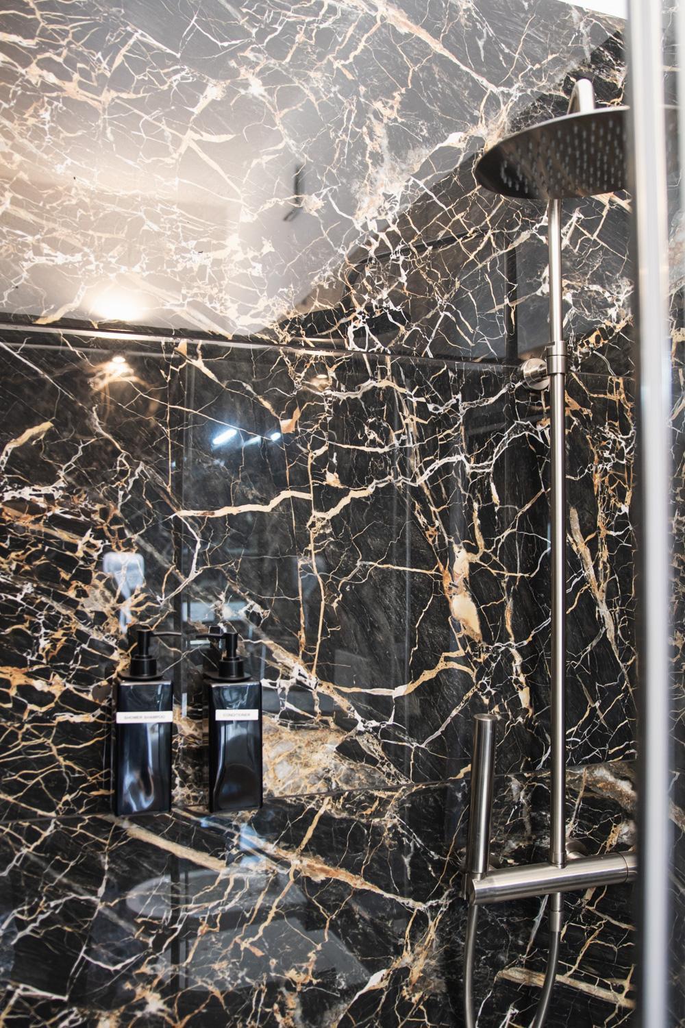 New Elegance Suites Guesthouse 오리스타노 외부 사진