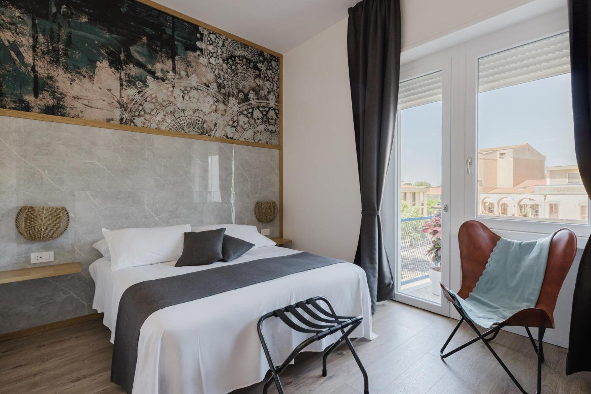 New Elegance Suites Guesthouse 오리스타노 외부 사진
