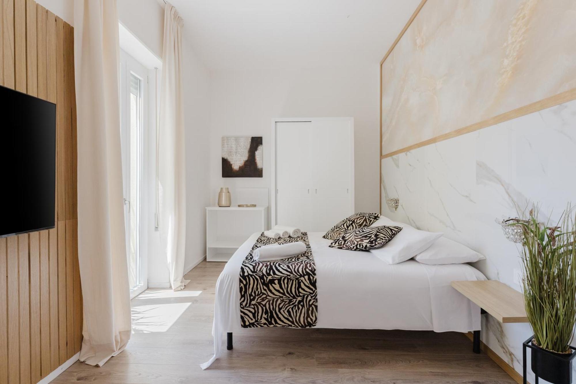 New Elegance Suites Guesthouse 오리스타노 외부 사진