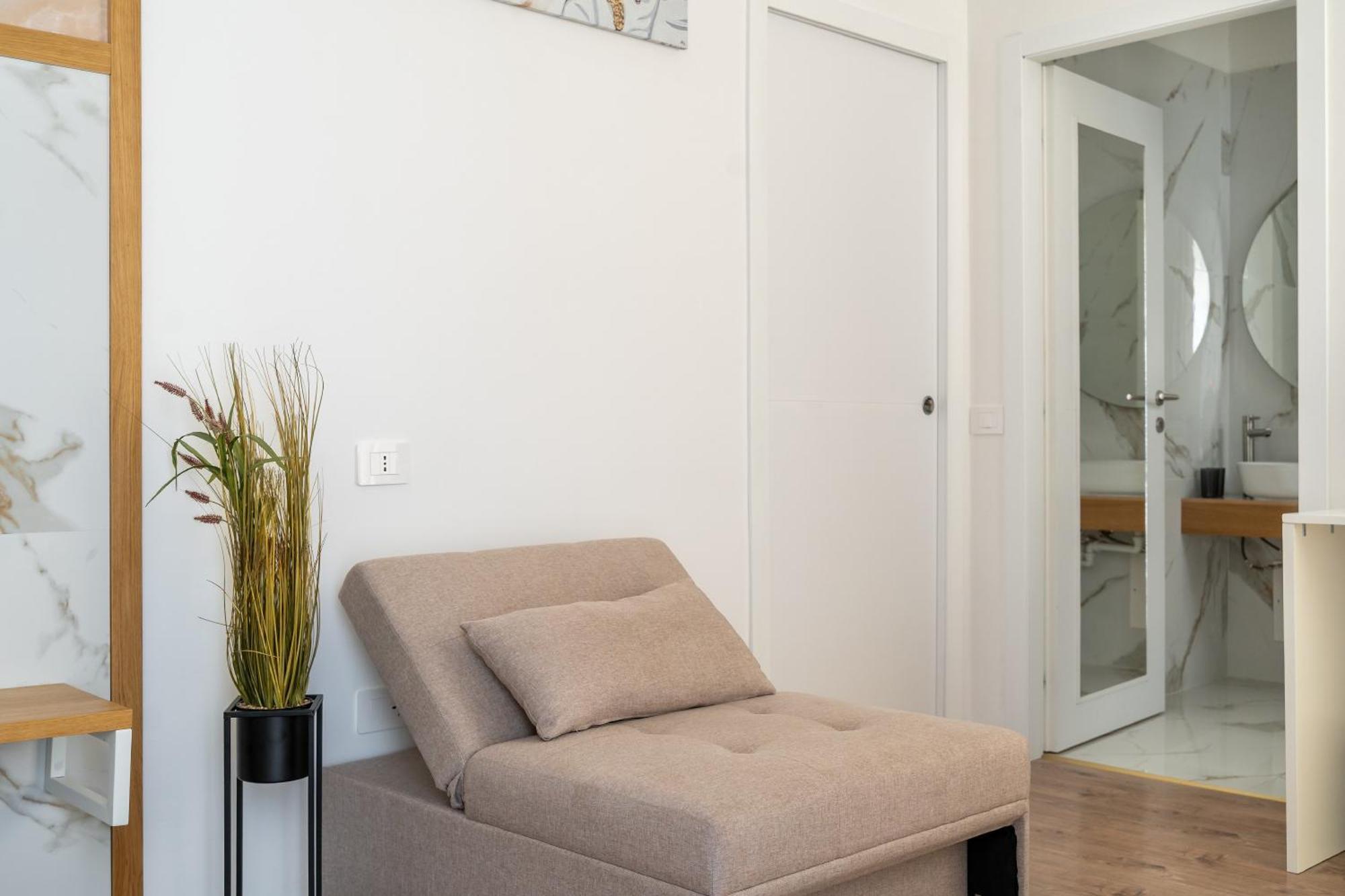 New Elegance Suites Guesthouse 오리스타노 외부 사진